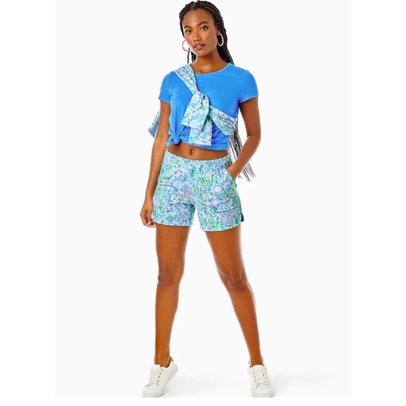 Lilly Pulitzer 5" Kylar Knit Short In Surf Blue Soleil It On Me Size XS - Picture 2 of 7